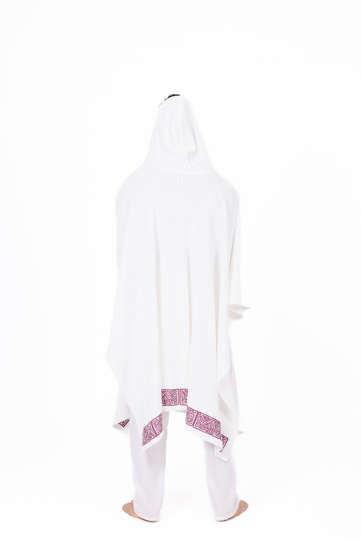 Poncho blanco con capota y ribete bordado Anaia, foto 4